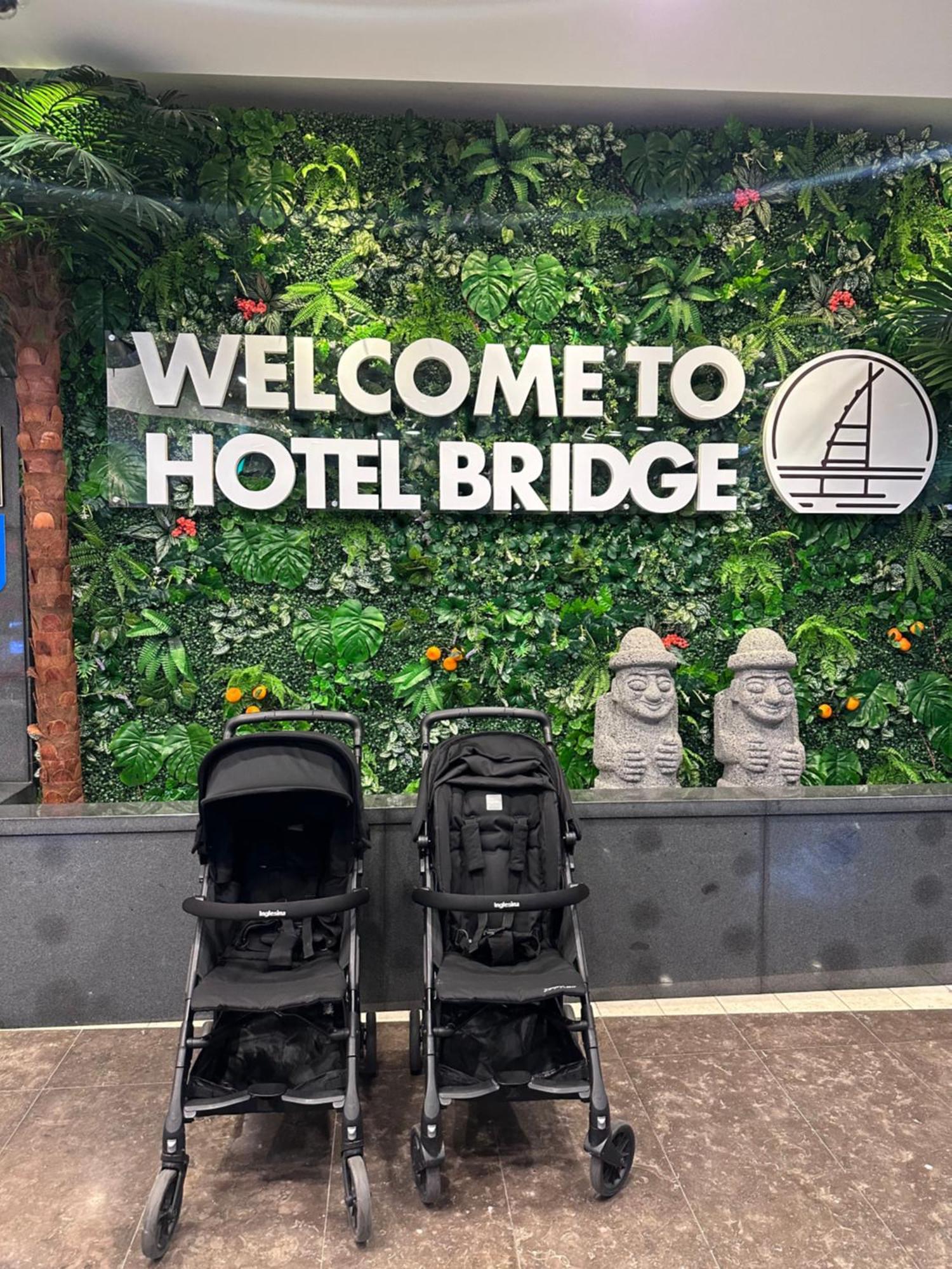 Hotel Bridge Seogwipo Exteriör bild